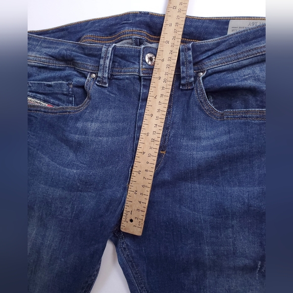 Diesel Girl's Slim Skinny Stretch Medium Wash Denim Jeans Kids 16Y - Picture 7 of 14